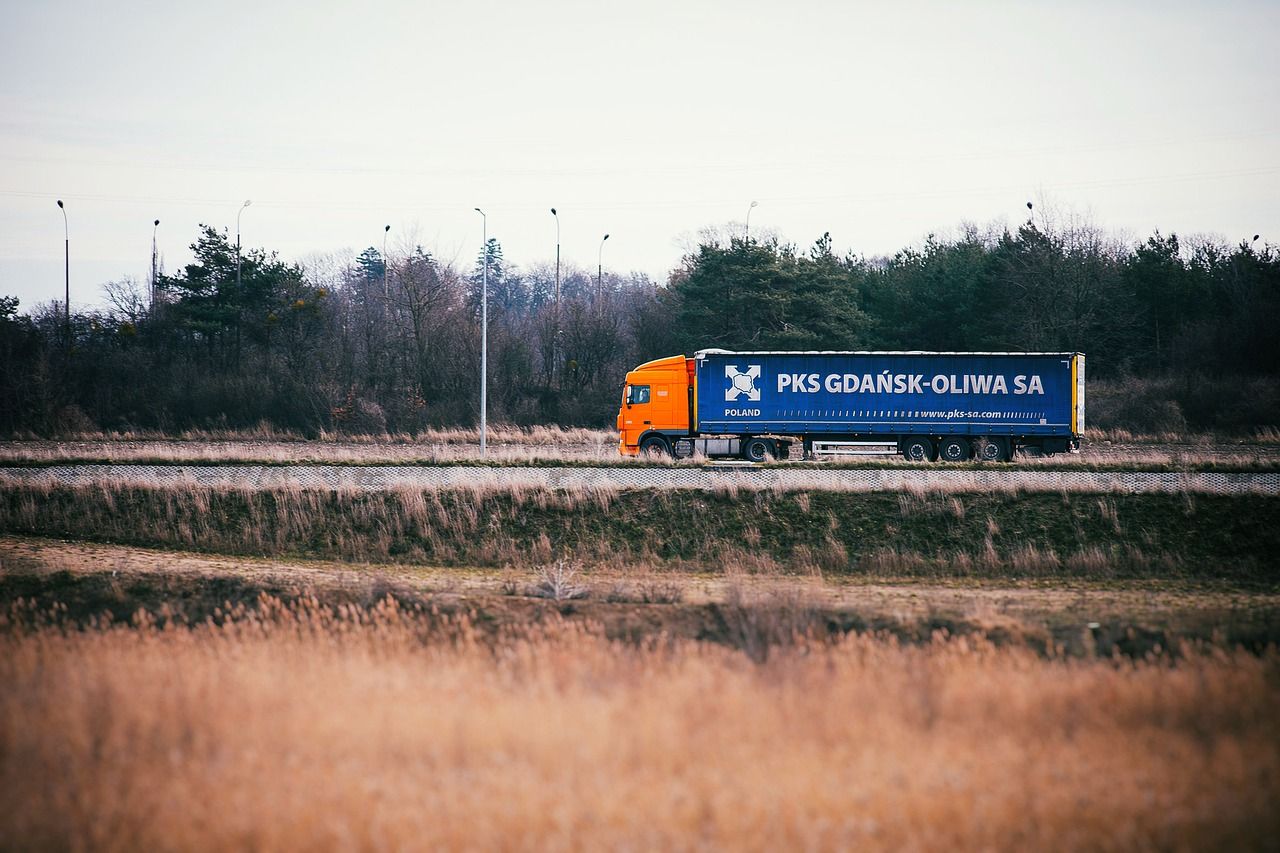 W jaki sposób transportować towary poza granice Unii Europejskiej?